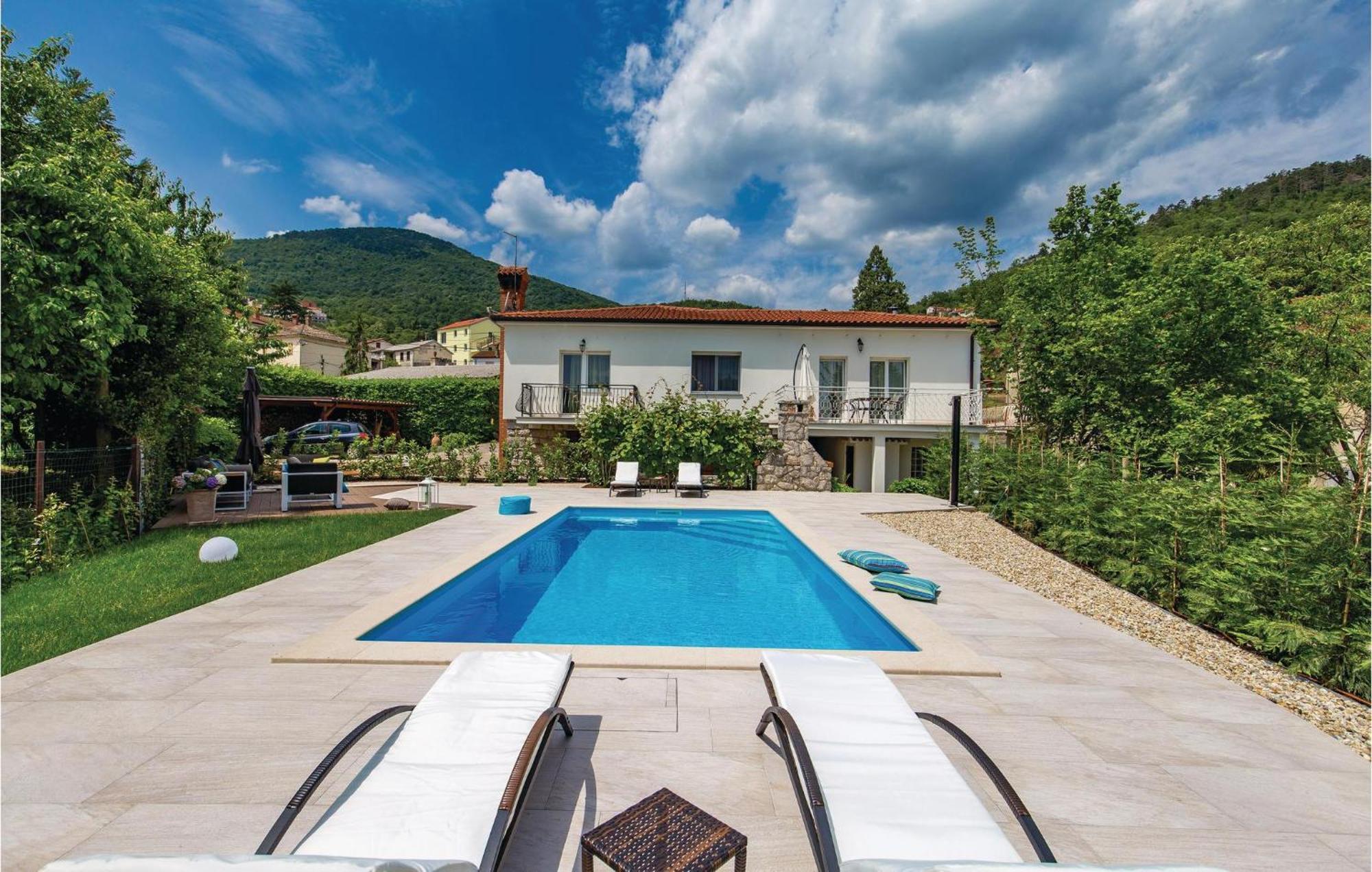 Lovely Home In Matulji With Outdoor Swimming Pool Esterno foto
